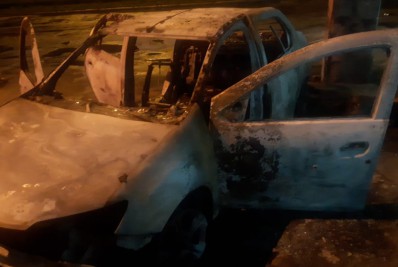 Perseguição policial termina com dois suspeitos mortos e um homem ferido na Avenida Brasil