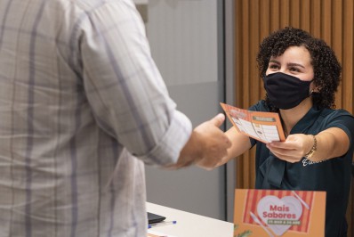 Passaporte gastronômico: ação do Shopping Grande Rio garante voucher para clientes 