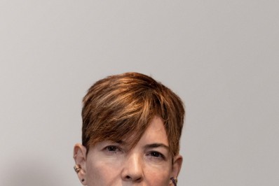 Meu carro caiu no buraco. Quem indeniza?