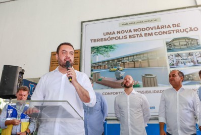 Prefeito Vinicius Claussen e Governador Cláudio Castro assinam Termo de Cooperação para Início da Obra de Reforma da Rodoviária