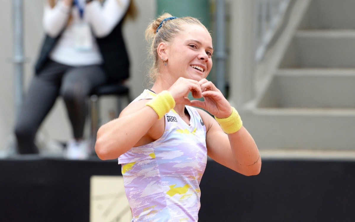 Laura Pigossi está na semifinal do WTA de Bogotá