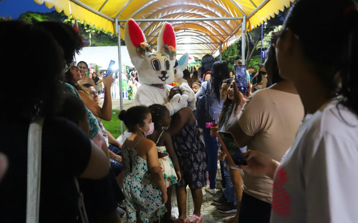 Tradicional festa da Prefeitura de Volta Redonda vai distribuir chocolates para as crian&ccedil;as at&eacute; o domingo, dia 17