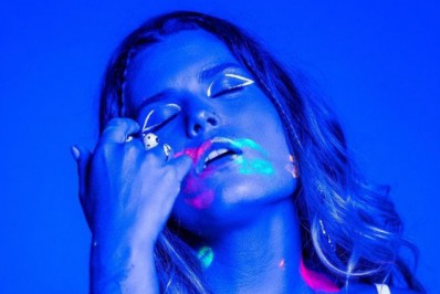 Kamatos estreia no pop nacional com o single 'Só eu que faço'