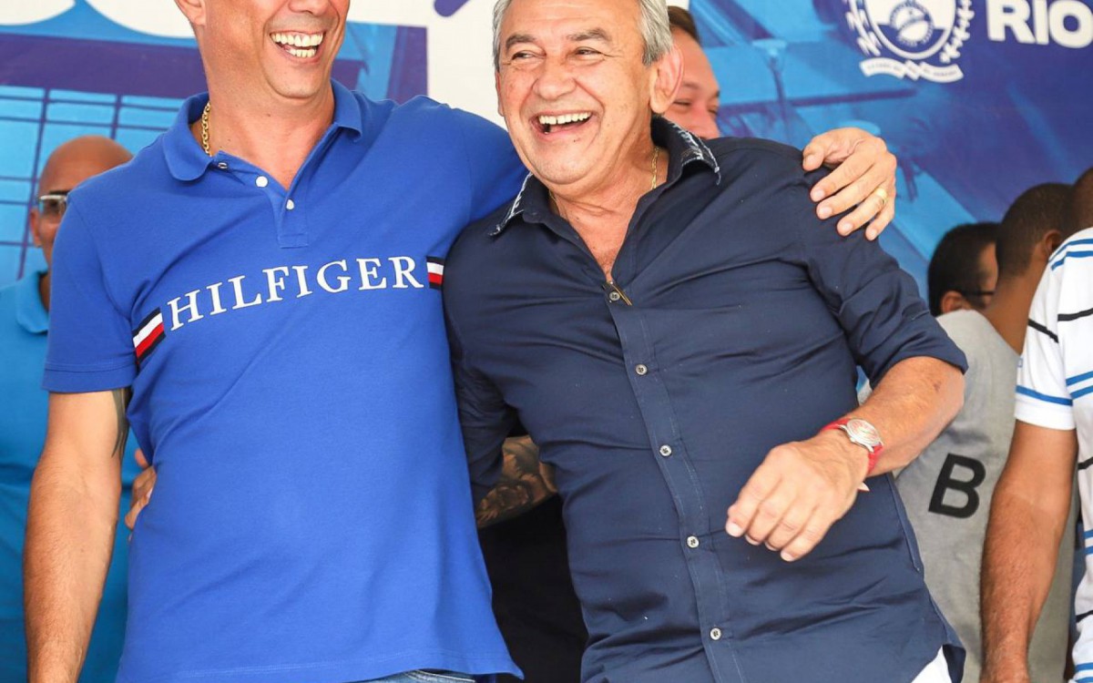 Deputado Estadual Valdecy da Sa&uacute;de e o Prefeito Dr. Jo&atilde;o