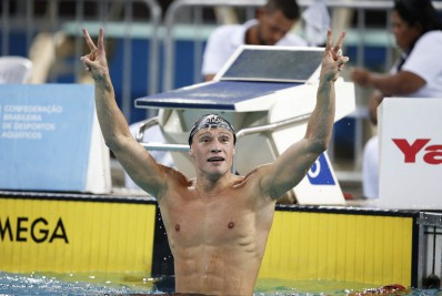 Matheus Gonche vence os 100 metros borboleta e garante mais duas vagas no Mundial