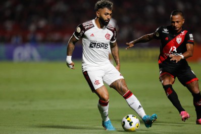 Sem criatividade, Flamengo empata com Atlético-GO na estreia pelo Brasileirão