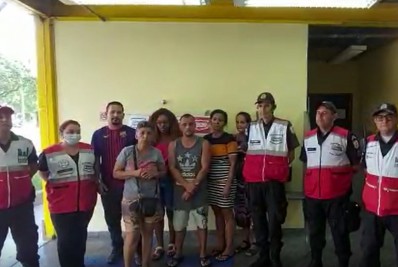 Adolescentes são encontrados por policiais após fugirem de casa