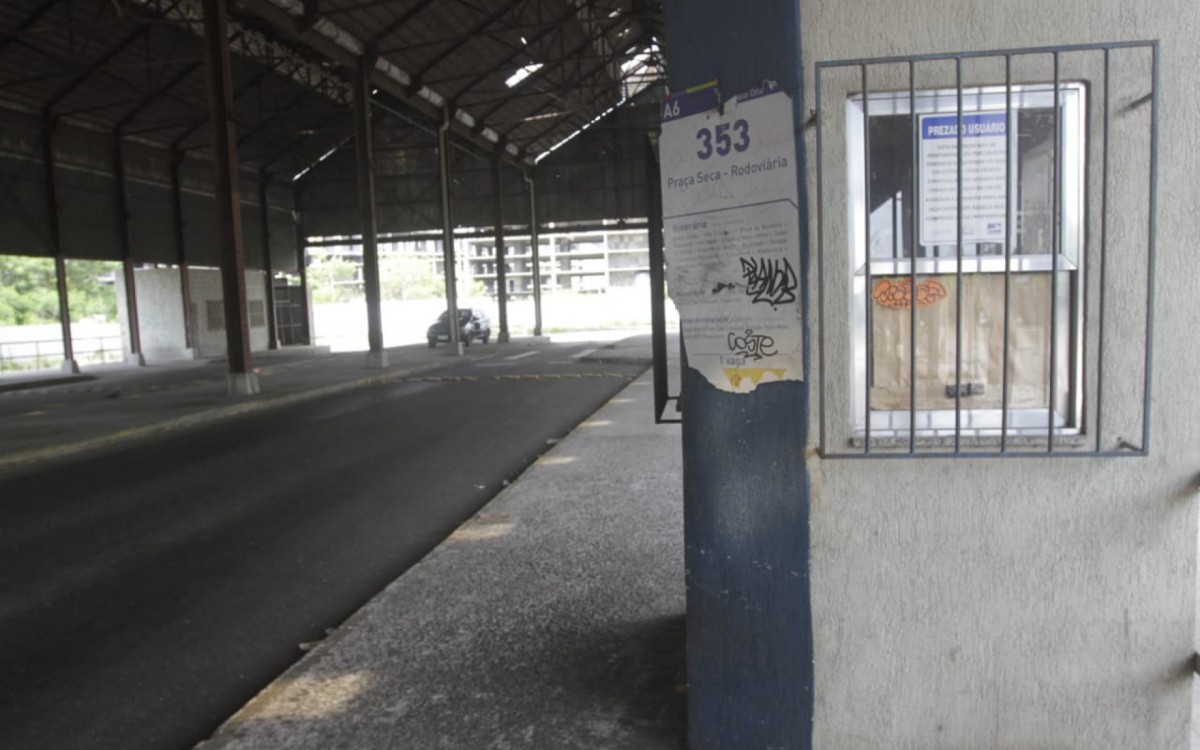Terminal Padre Henrique Otte ser&aacute; desativado nesta segunda-feira (11), pontos finais das linhas de &ocirc;nibus ser&atilde;o realocadas para ruas pr&oacute;ximas 