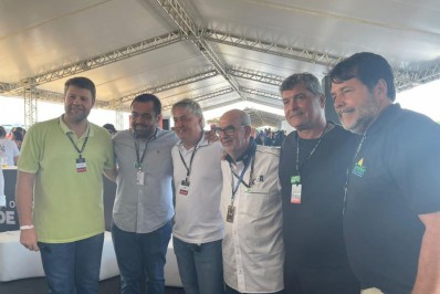 Alexandre Martins, Prefeito de Búzios visita 'Stock Car' no RJ e reafirma autódromo no balneário