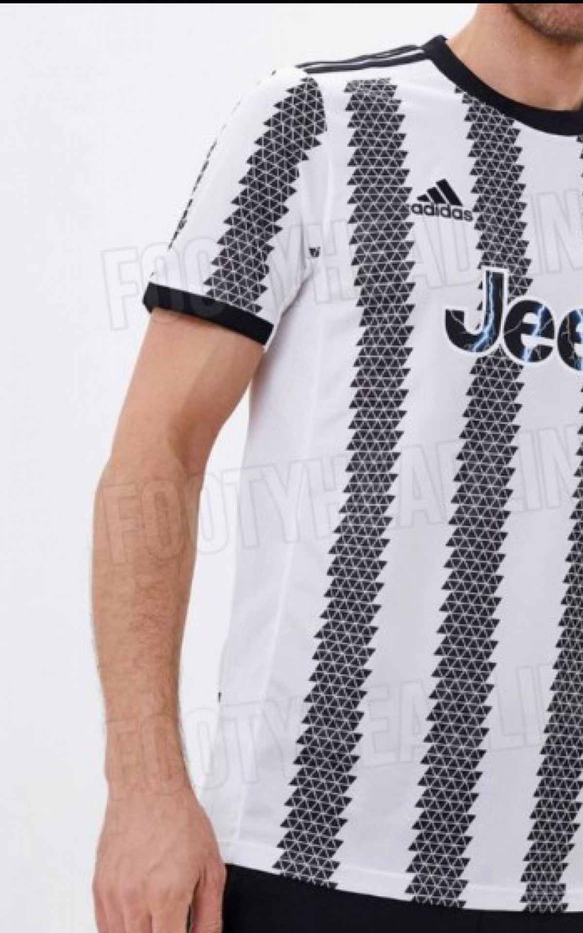 Detalhes da camisa da Juventus para a temporada 2022/23