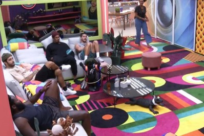 Arthur Aguiar provoca Jessilane: 'Nem o paredão está te vendo'