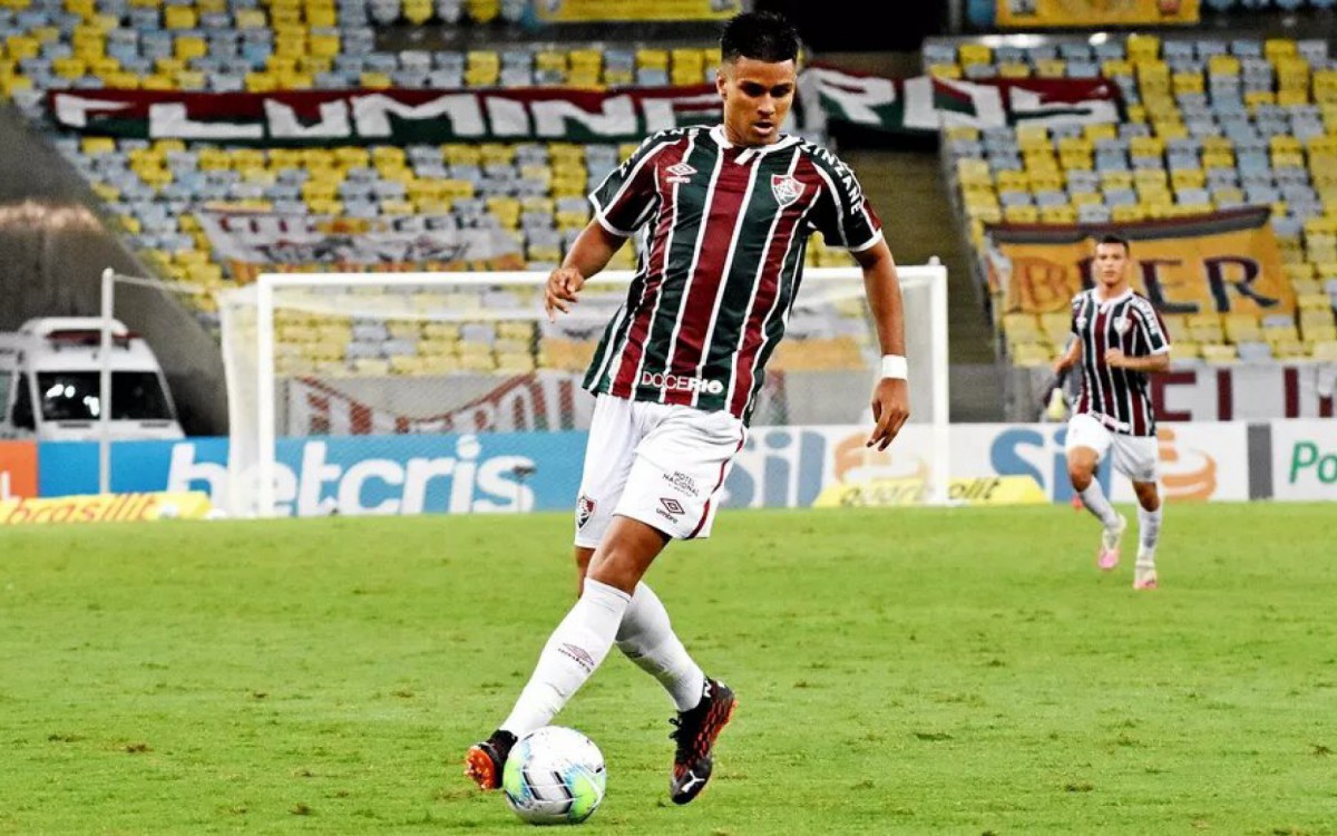 Volante do Fluminense deve ser novamente emprestado nesta temporada