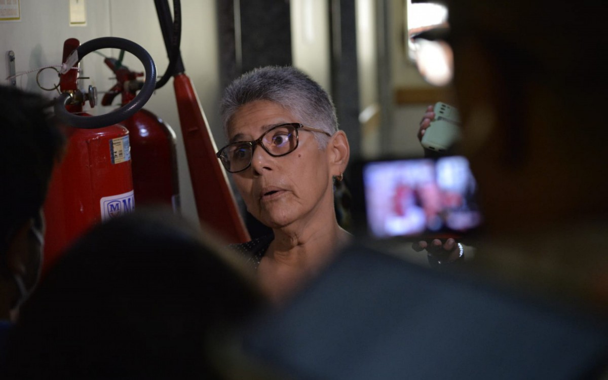 A advogada de Flordelis, Janira Rocha, questiona interesse de filhos contra pastora e disse que a defesa vai revelar abusos cometidos por Anderson do Carmo