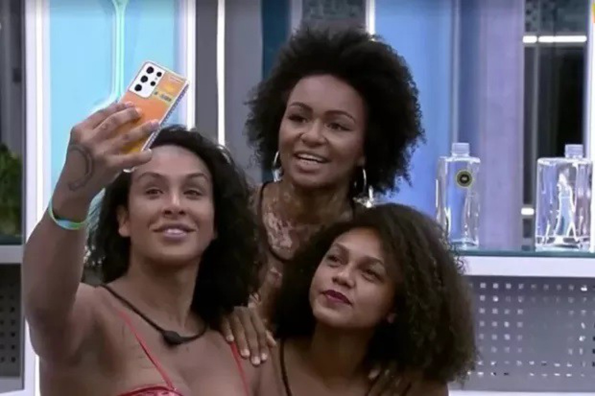 Lina, Jessi e Natália - Reprodução / Globoplay