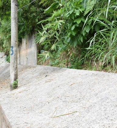 No Morro do Abel a prefeitura construiu uma nova canaleta preservando a encosta  - Foto: Wagner Gusmão