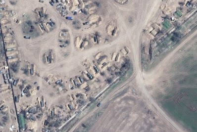 Ucrânia informa ataque de militares russos com sete pessoas fuziladas