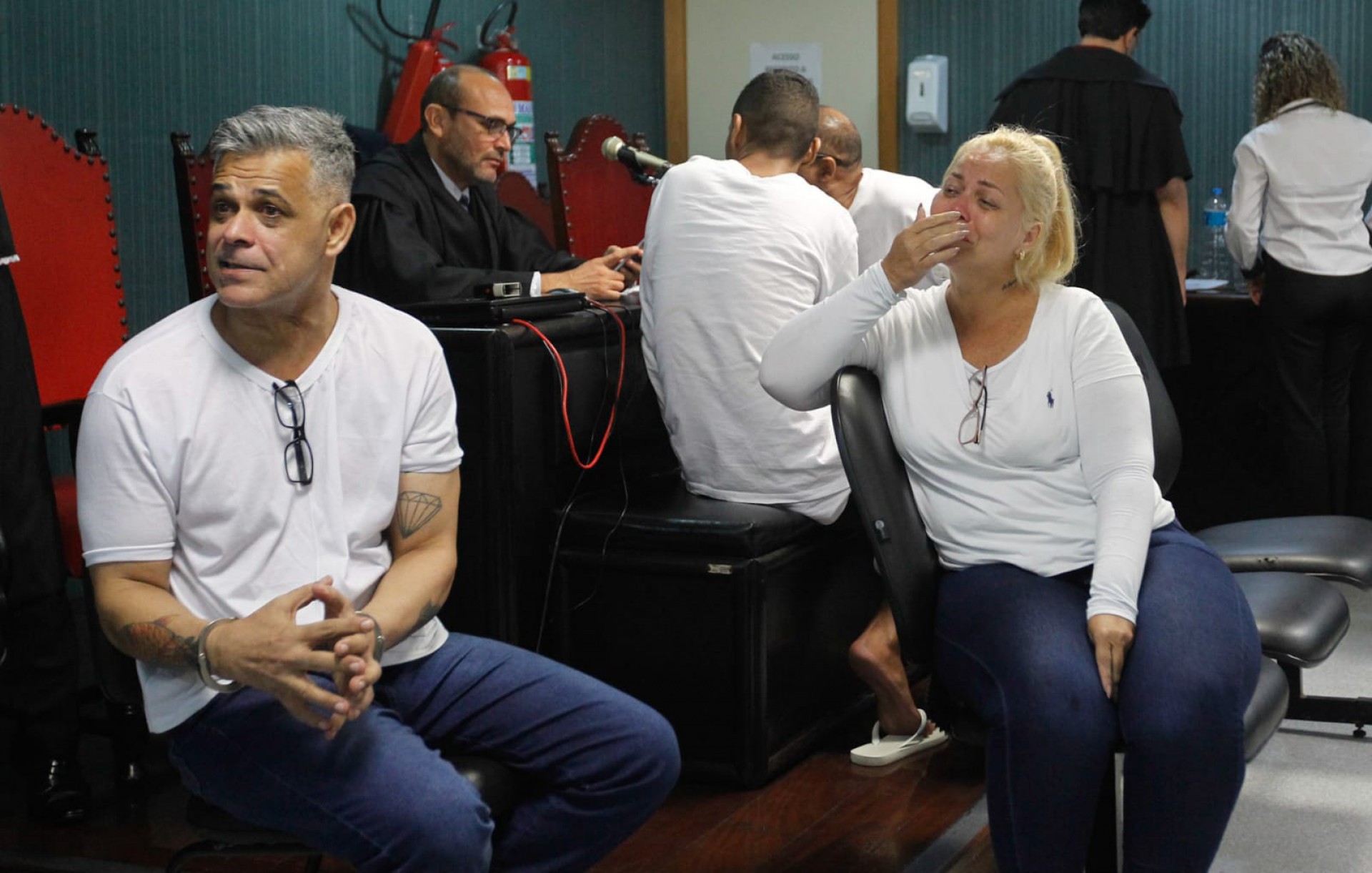 Da esquerda para direita: o ex-PM Marcos Siqueira Costa; sua esposa Andrea Santos; o filho biológico de Flordelis, Adriano dos Santos Rodrigues e filho afetivo Carlos Ubiraci Francisco da Silva - Reginaldo Pimenta / Agência O Dia