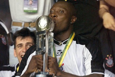 Laudo indica que cinto de segurança de Rincón estava mal colocado no momento do acidente