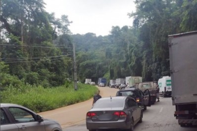 Rio-Santos liberada para o feriado