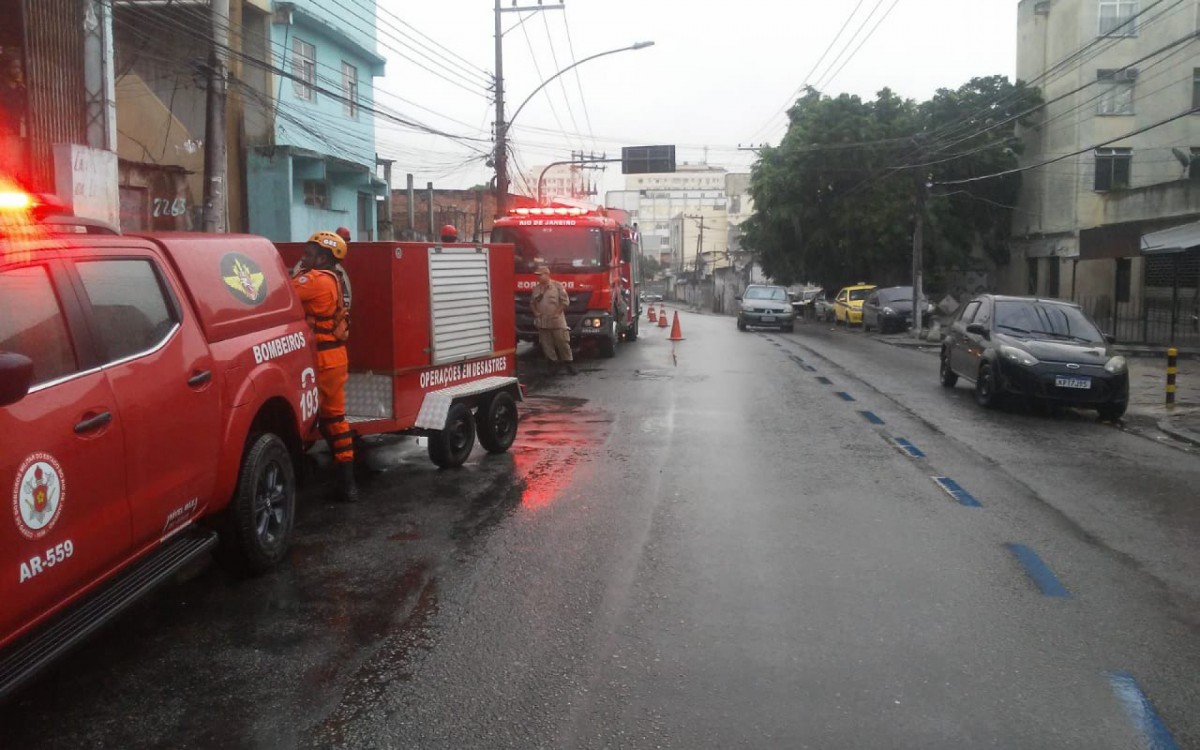 Militares dos quart&eacute;is de Vila Isabel, Tijuca e Barra da Tijuca atuam no local