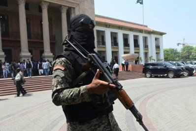 Ataque paquistanês deixa seis mortos no Afeganistão; entre eles cinco crianças e uma mulher