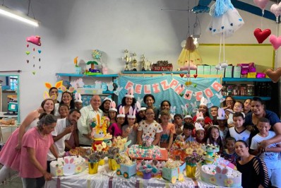 Crianças de Teresópolis recebem presente de Páscoa