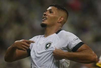 Botafogo oficializa renovação com Erison até 2025