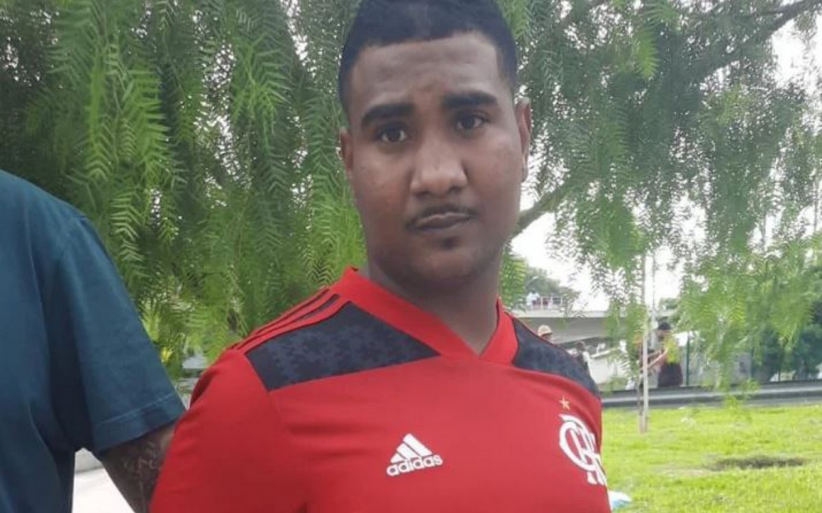 Gabriel Josu&eacute; dos Santos Silva &eacute; acusado de praticar roubo de cargas nos bairros de Bonsucesso e Manguinhos, na Zona Norte do Rio