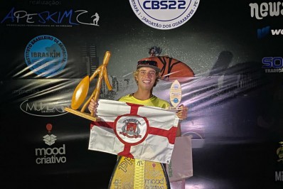 Atleta cabista é destaque em competição nacional de skimboard