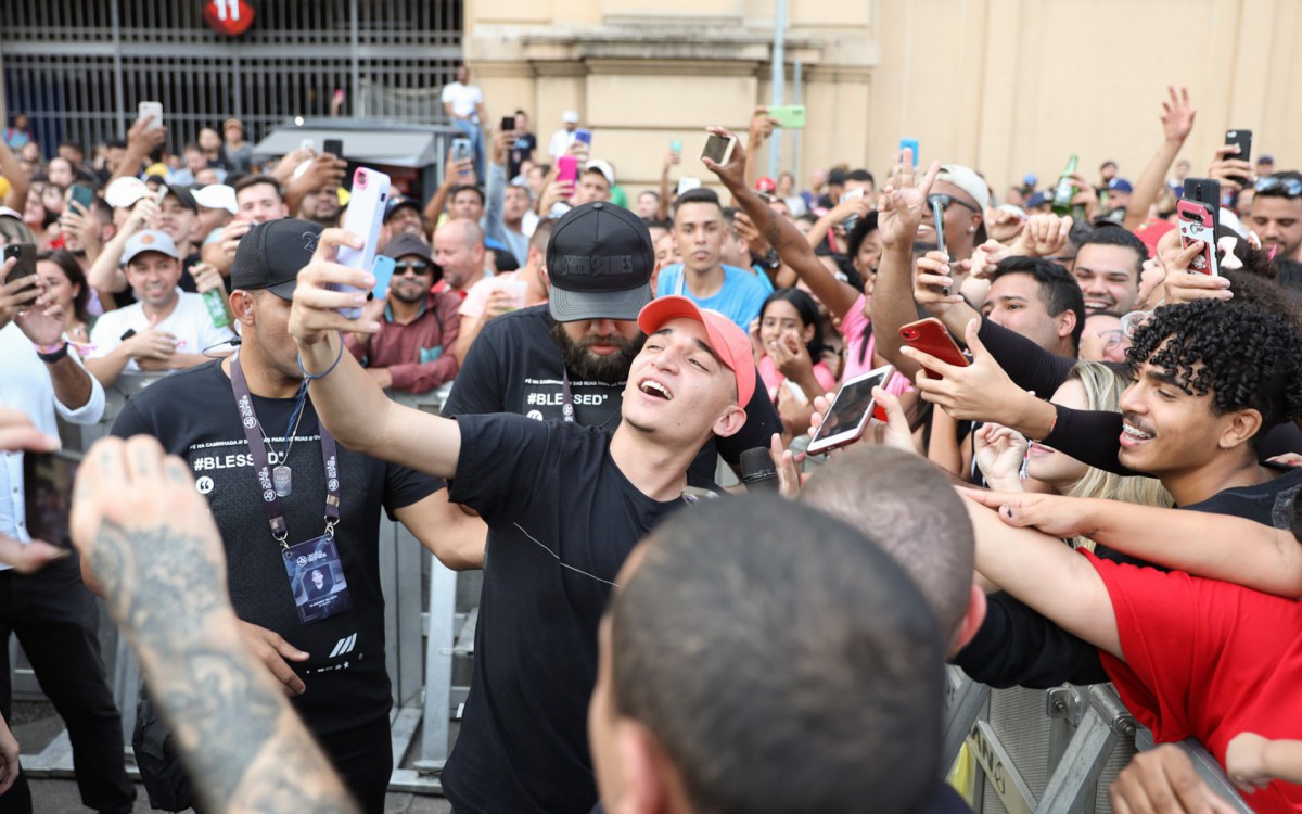 Jo&atilde;o Gomes se apresenta no Mercado Municipal de S&atilde;o Paulo
