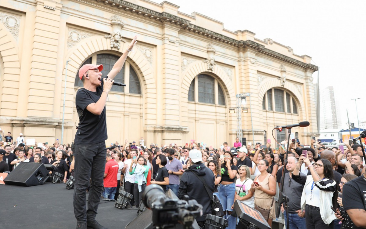 Jo&atilde;o Gomes se apresenta no Mercado Municipal de S&atilde;o Paulo