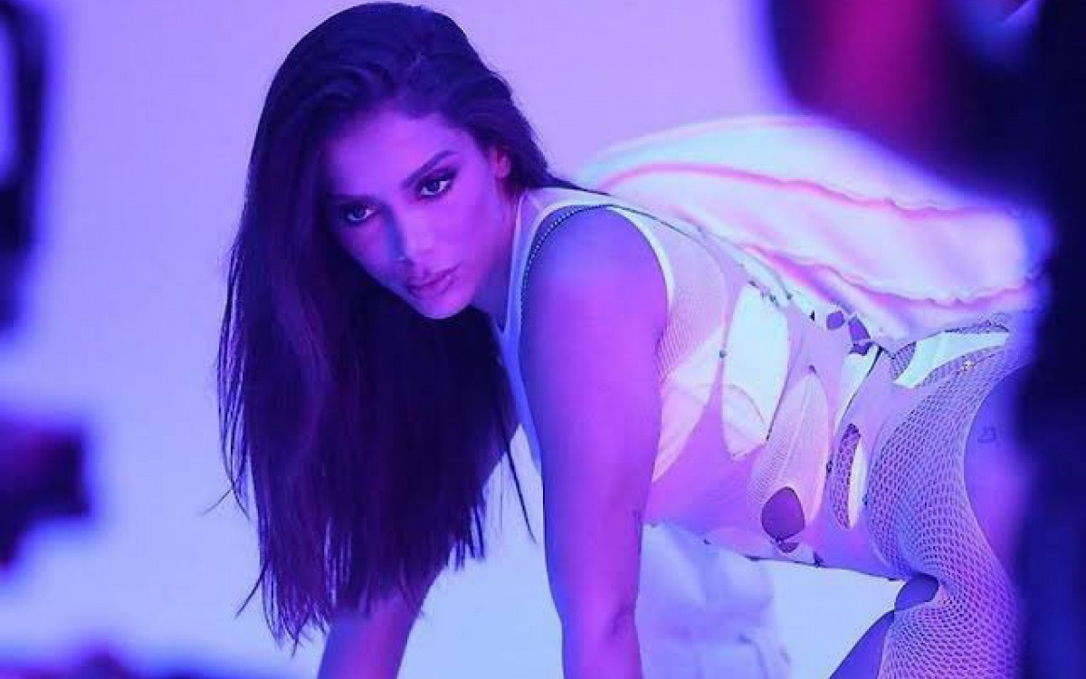 Anitta no clipe de 'Envolver' - Reprodução