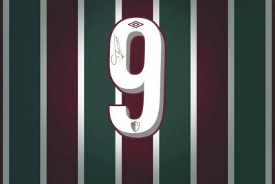 Fluminense lança número 9 autografado por Fred para customizar uniforme