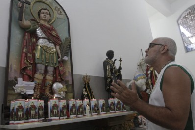 Fiéis pedem por 'causas urgentes' neste dia de Santo Expedito 