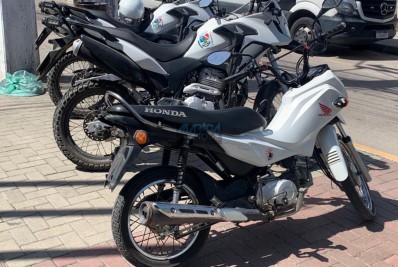 Policiais do PROEIS recuperam motocicleta roubada