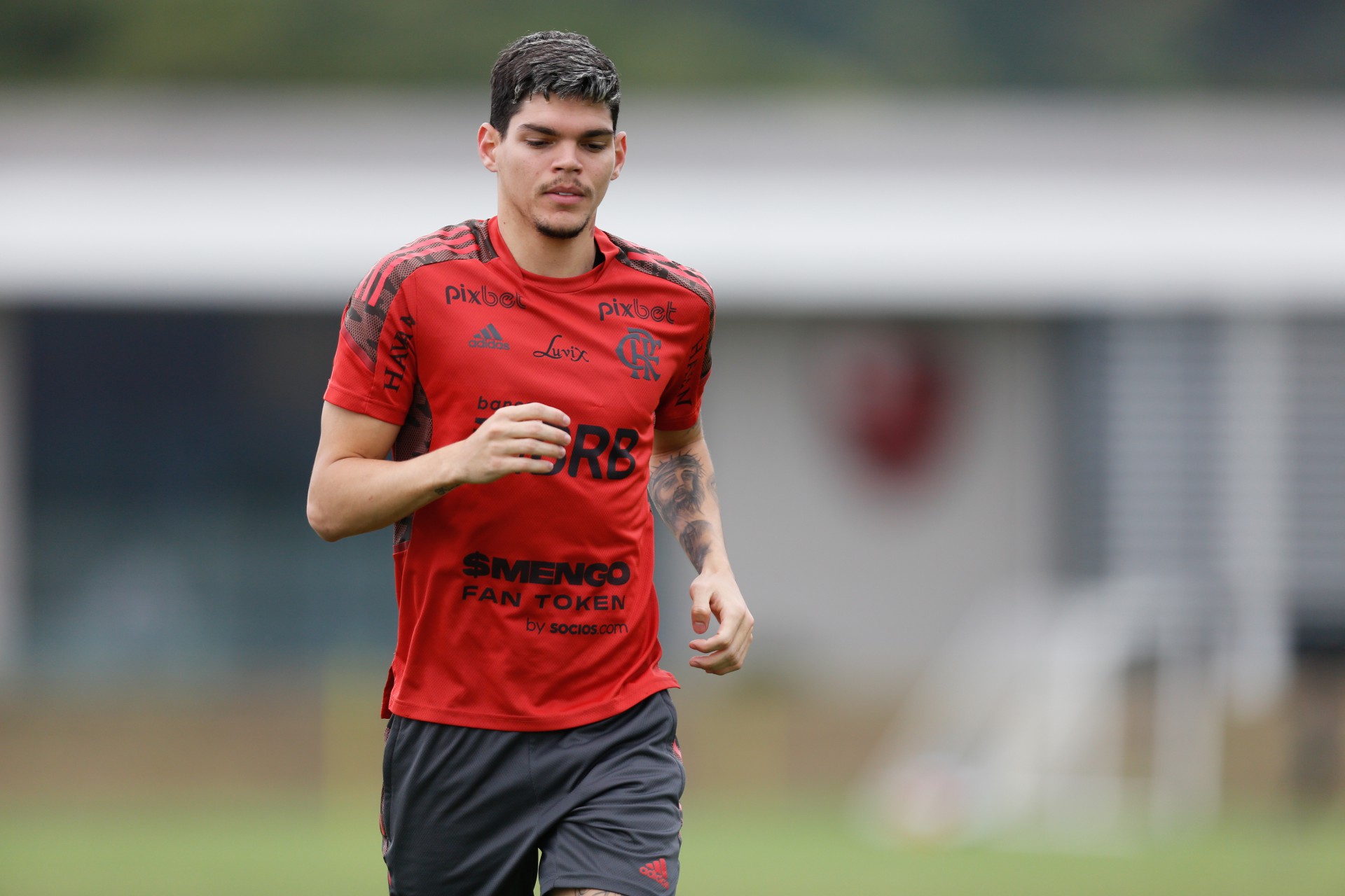 Ayrton Lucas - Gilvan de Souza / Flamengo