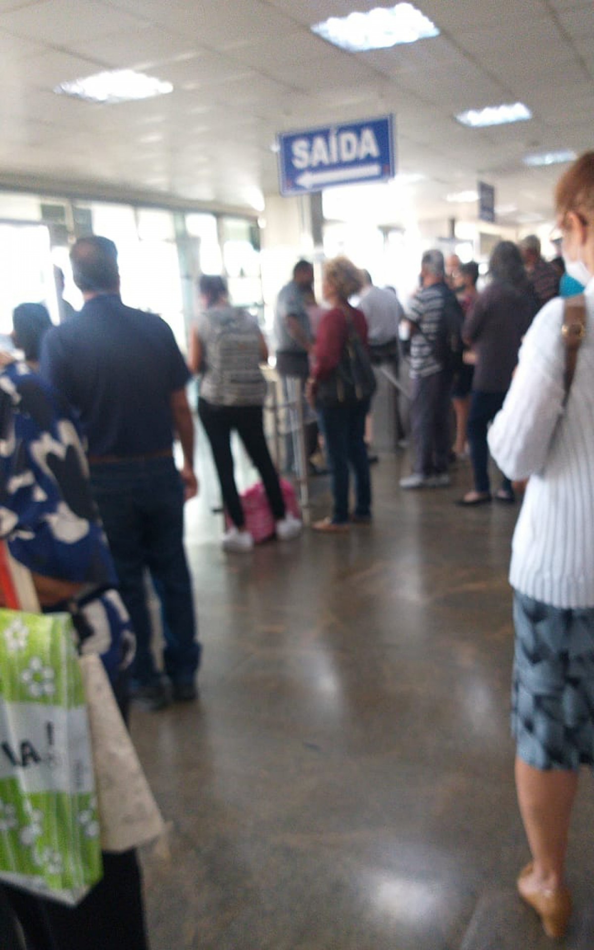 Sa&iacute;das do hospital foram liberadas por volta das 9h30