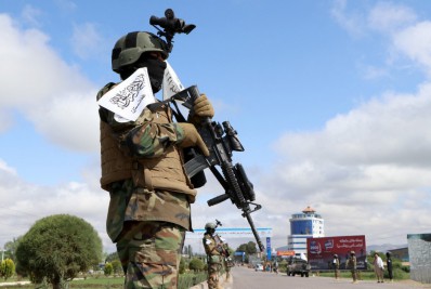 Justiça talibã manda açoitar sete réus no Afeganistão