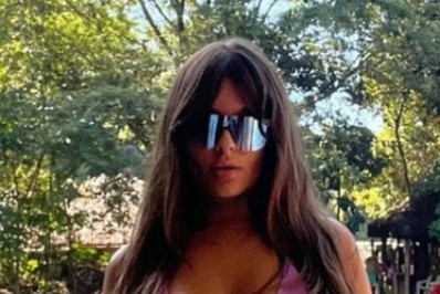 Thaís Braz posa de biquíni em meio à natureza e arranca suspiros dos internautas