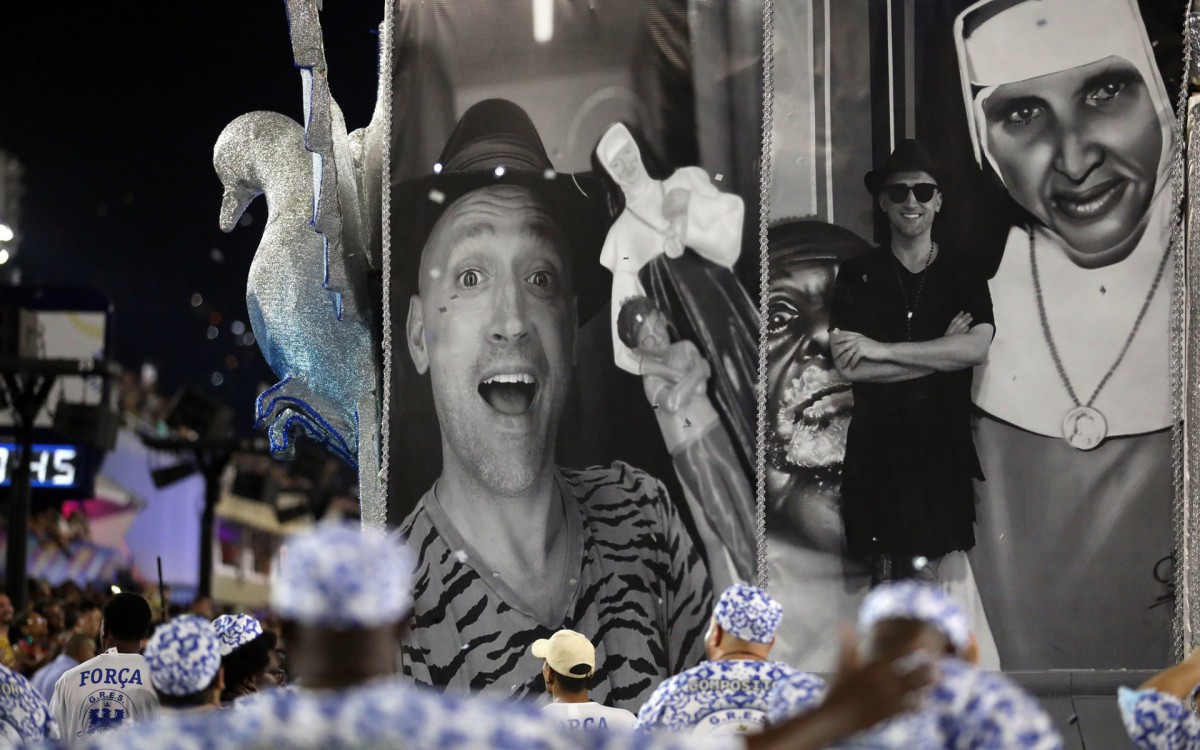 Paulo Gustavo foi homenageado na Unidos da Ponte que desfilou com o enredo 'Santa Dulce Dos Pobres – o Anjo Bom da Bahia' - Riotur /Fabio Motta