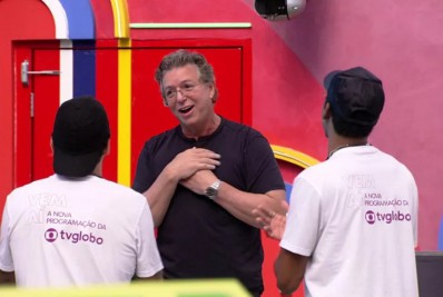 Boninho invade a casa do 'BBB 22'