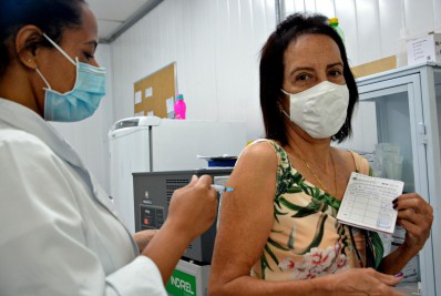 Volta Redonda vacina contra Covid-19 e Influenza no feriado prolongado