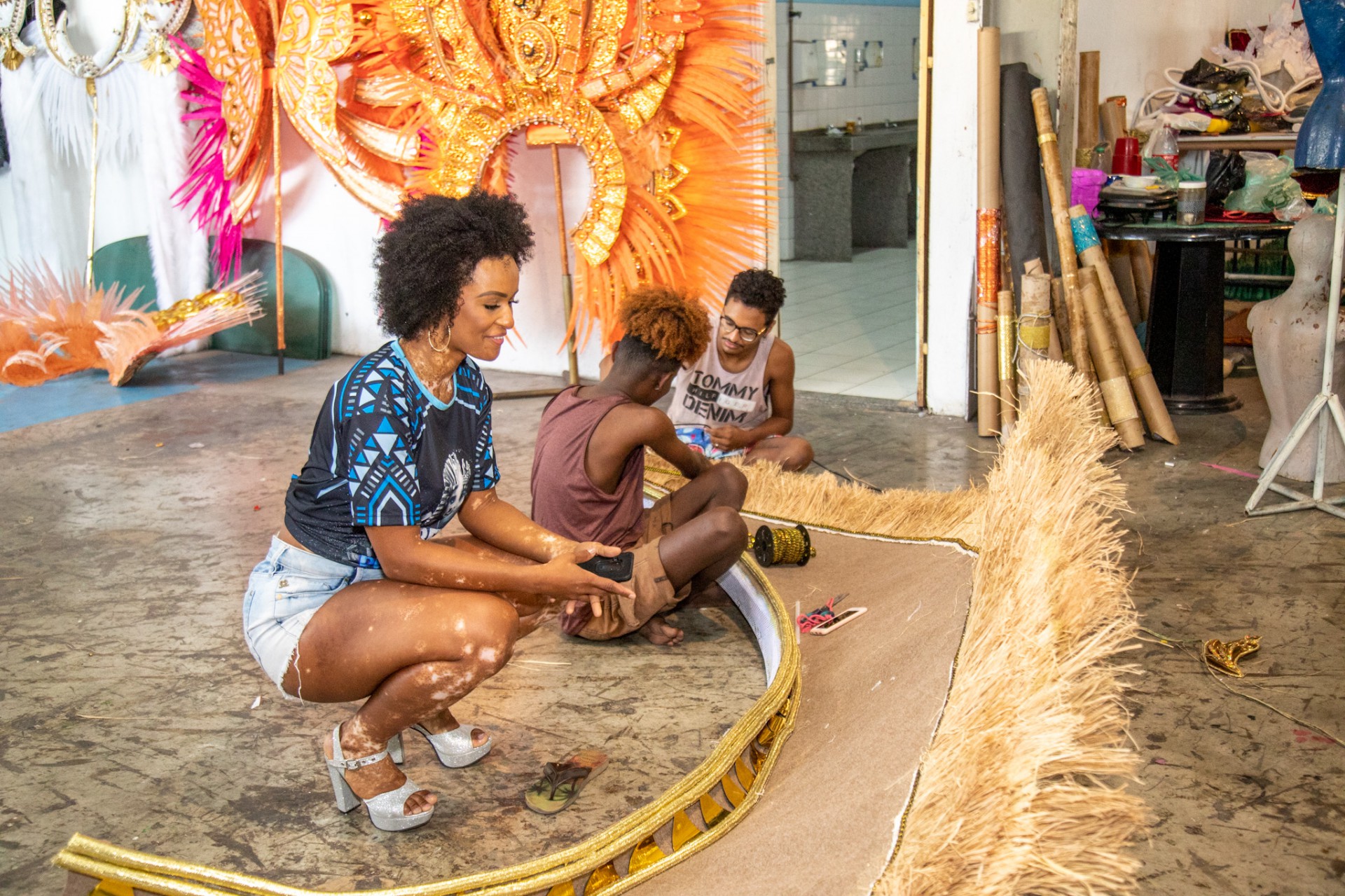 Natália visita barracão da Beija-Flor pela última vez - Beatriz Damy / AgNews 