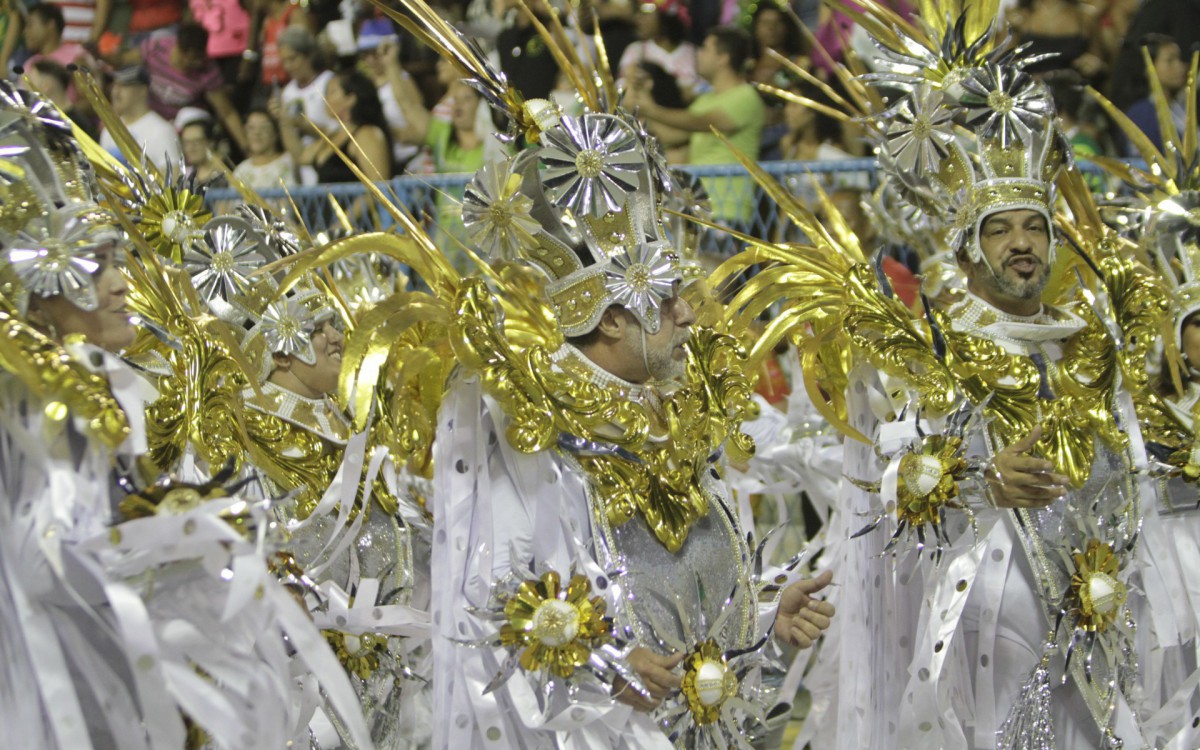 Imperatriz Leopoldinense - Desfile na Marqu&ecirc;s de Sapuca&iacute;, neste segundo dia do Grupo da S&eacute;rie Ouro nesta quinta-feira(21). Foto: Marcos Porto/Agencia O Dia
