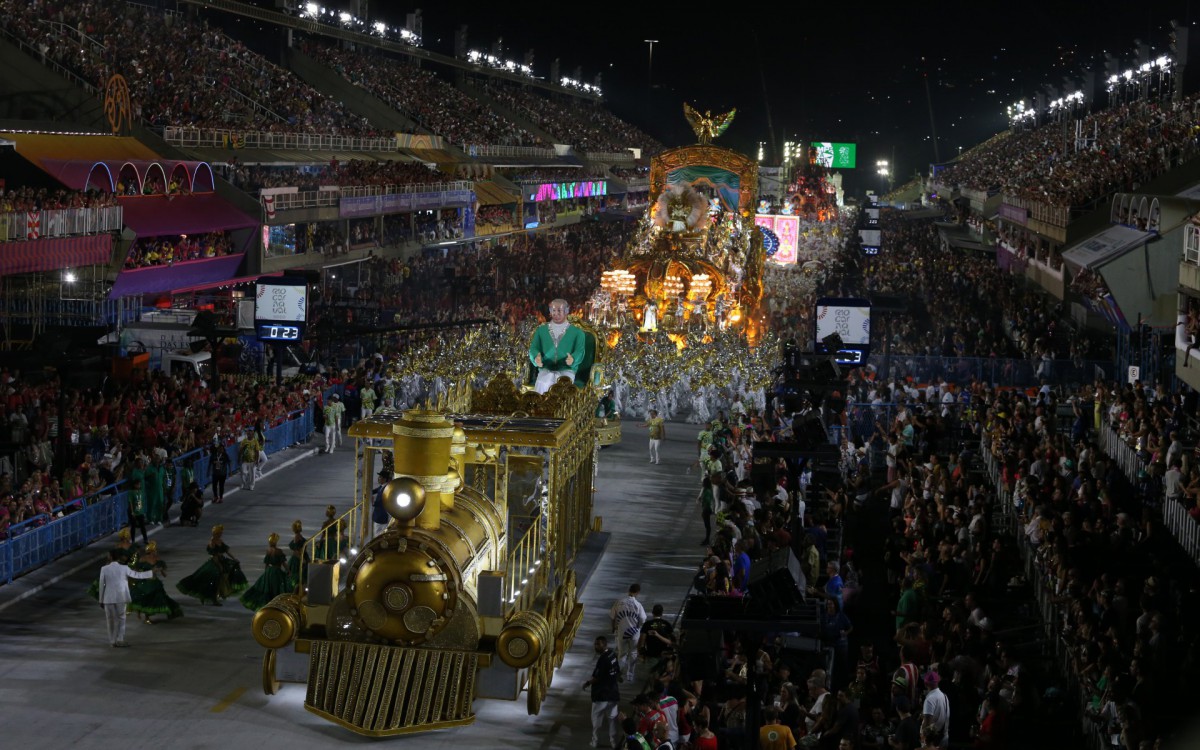 Imperatriz Leopoldinense - Desfile na Marqu&ecirc;s de Sapuca&iacute;, neste segundo dia do Grupo da S&eacute;rie Ouro nesta quinta-feira(21). Foto: Cleber Mendes/Ag&ecirc;ncia O Dia