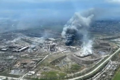 Parentes de soldados ucranianos presos em siderúrgica em Mariupol pedem ajuda a presidente chinês