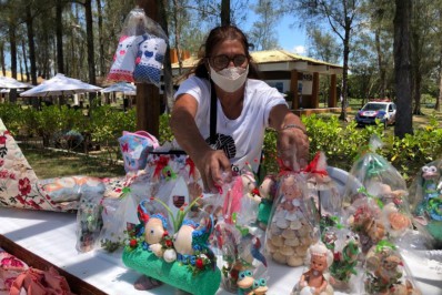 Criatividade de artesãos sanjoanenses é exposta em Feira montada no Balneário de Atafona