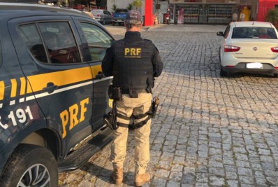 Motorista é flagrado com CNH suspensa na Via Dutra