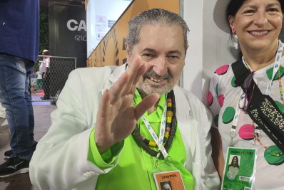 Moacyr Luz, compositor do samba-enredo da Mangueira, exalta reação da Sapucaí: 'Atônito'