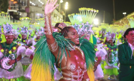 Musa da Imperatriz, Hariany Almeida comenta expectativa do desfile, O Dia  na Folia